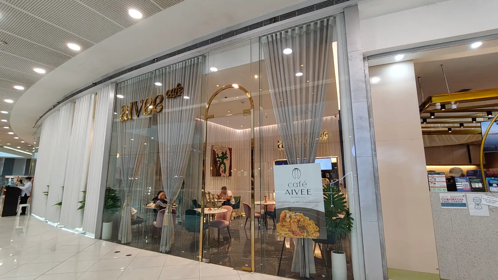 AIVEE CAFE in SM Megamall